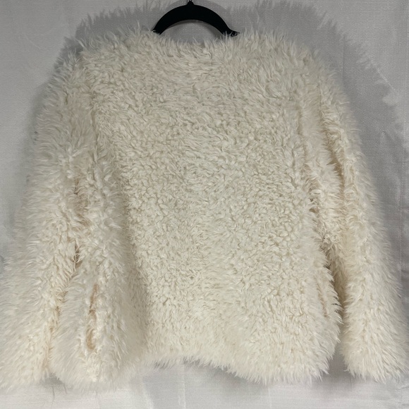 Bear Dance fuzzy cream crop jacket size medium - Picture 2 of 3
